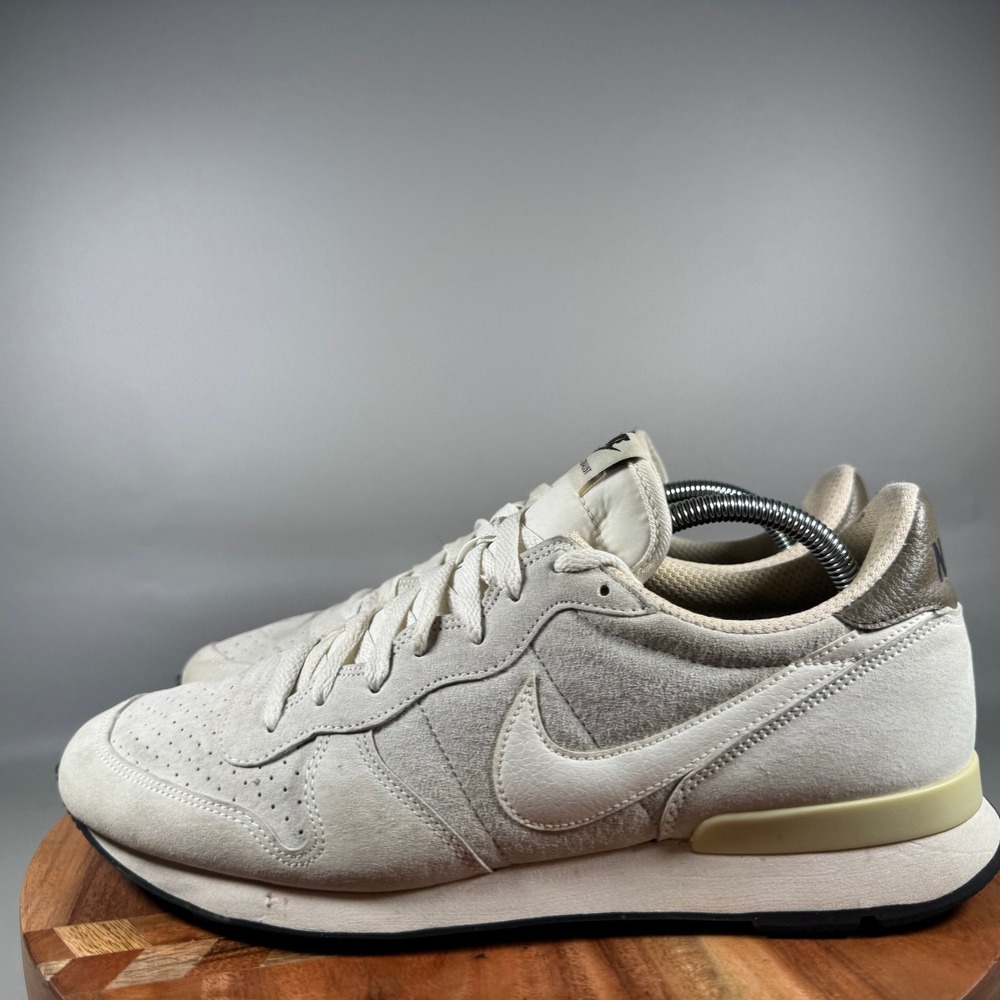 Nike Internationalist Mens Shoes Summit White Sail Olive 631755-101 Size 11 - Picture 3 of 8